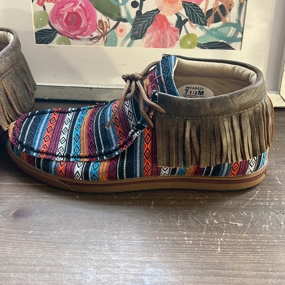 Twisted X Multicolor Fringe Moccasin Sneakers - Picture 4 of 10